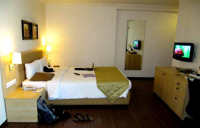 hotel royal orchid suites bangalore