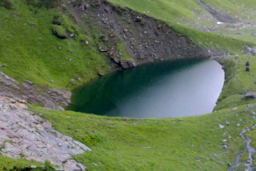 Beas Kund Trek Cost from Delhi, Beas Kund Trek Package - TrvMe