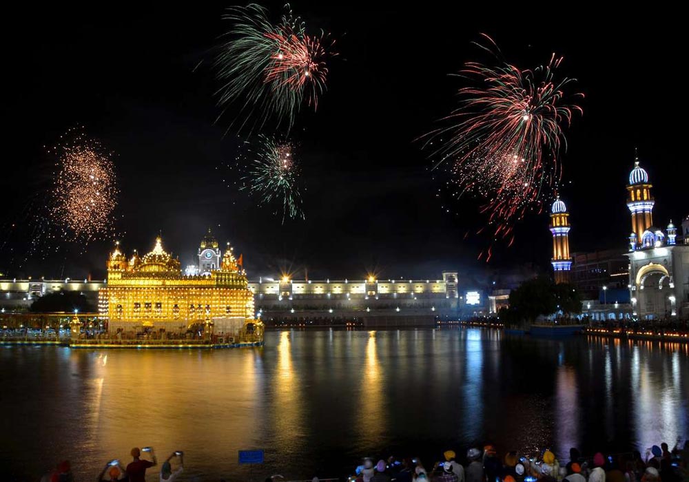 Amritsar New Year Package, Amritsar New Year Eve Party - TrvMe