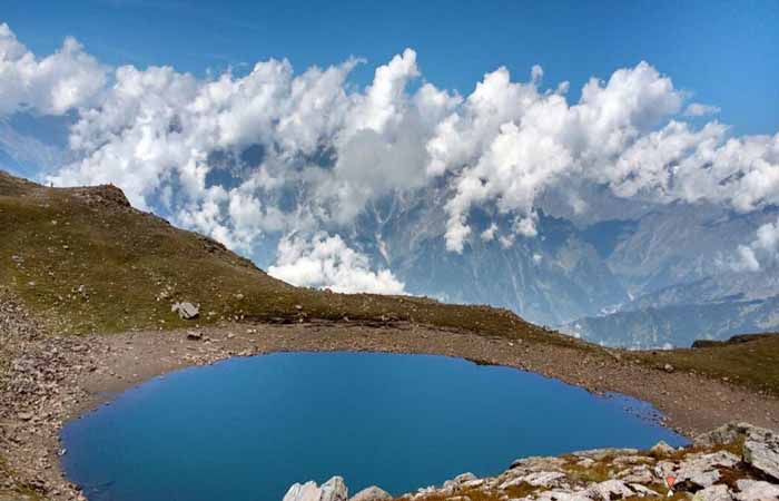 bhrigu lake trek manali