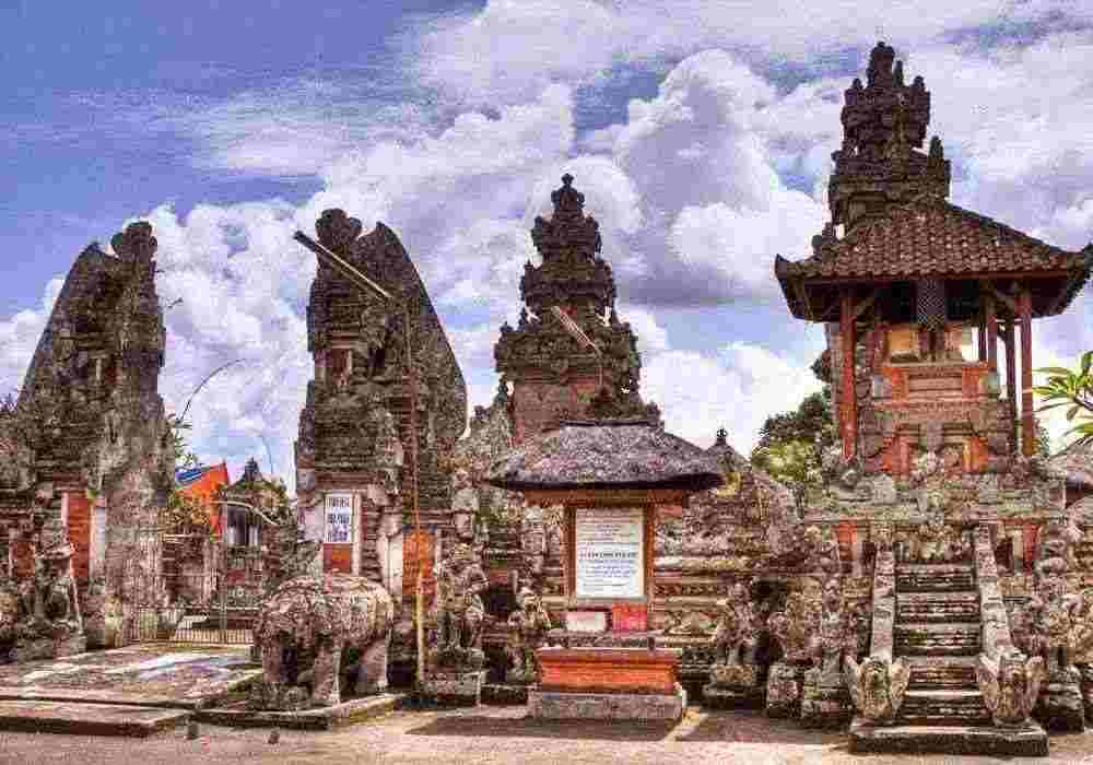 Places To Visits in Indonesia - TrvMe