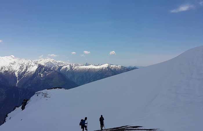 Saur kundi Pass Trek